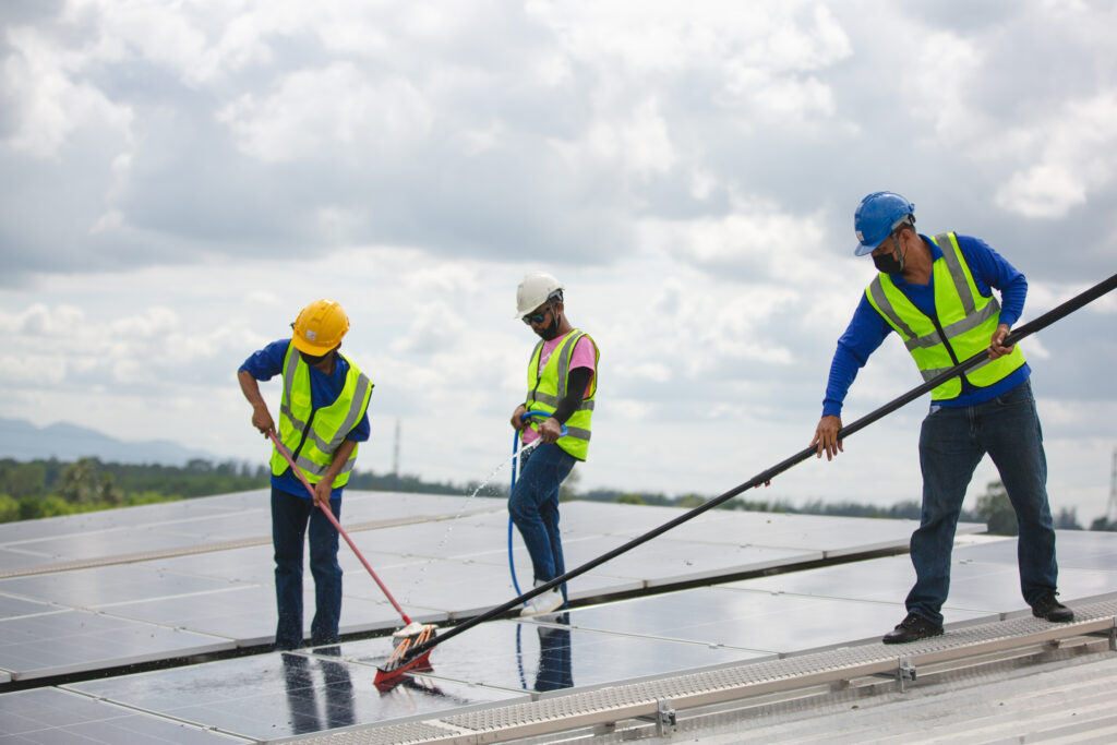 mantenimiento de paneles solares